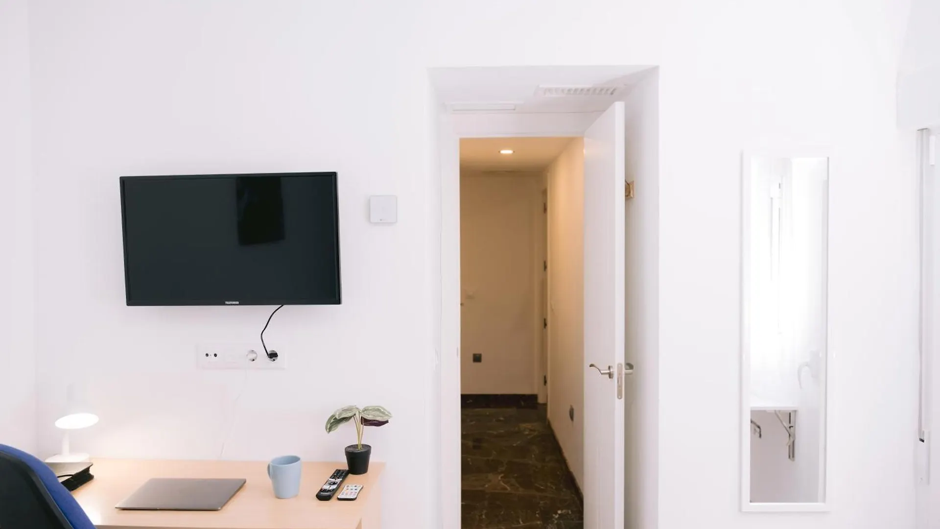 Hotel Piso Compartido Delyrent, Reja Jaén